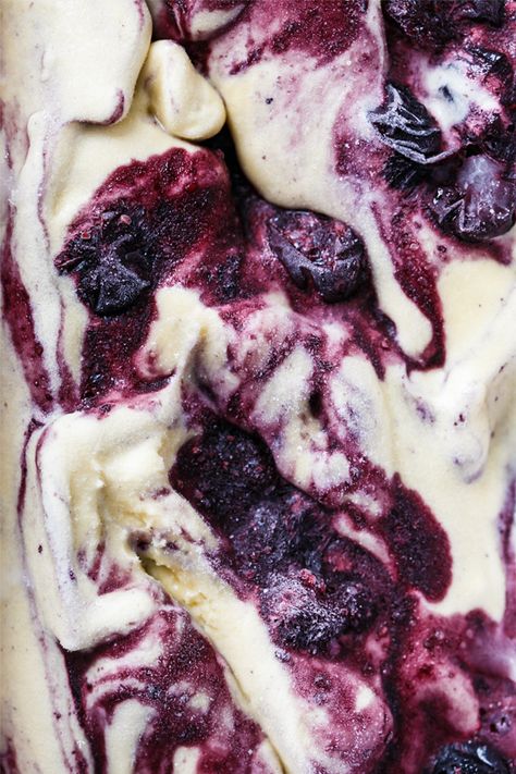 The perfect ice cream for summer. Roasting blueberries makes all the difference in this super flavorful ice cream! Ice Cream Texture, Blueberry Ice Cream, Cheesecake Ice Cream, Cream Texture, No Churn Ice Cream, Blueberry Cheesecake, Lost 100 Pounds, Homemade Ice, Homemade Ice Cream