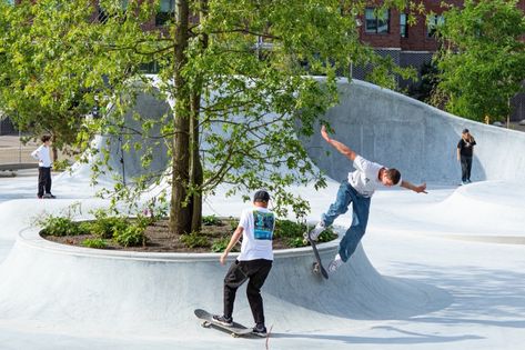 Landscape Architecture Park, Skatepark Design, Campus Landscape, Urban Ideas, Park Design, Sport Park, Park Landscape, Portfolio Layout, Public Park