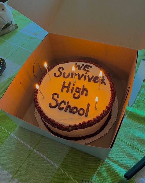 Graduating Astetic, Senior Cakes Graduation, Grad Cake Funny, We Survived High School Cake, Graduation Vibes Aesthetic, Graduation After Party Ideas, Graduation High School Aesthetic, Senioritis Aesthetic, Graduate High School Aesthetic