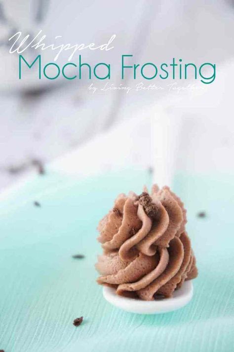 Wedding Cake Chocolate Strawberries, Mocha Icing, Mocha Frosting, Frosting Recipes Easy, Homemade Frosting, Icing Frosting, Chocolate Wedding Cake, Cupcake Frosting, Icing Recipe