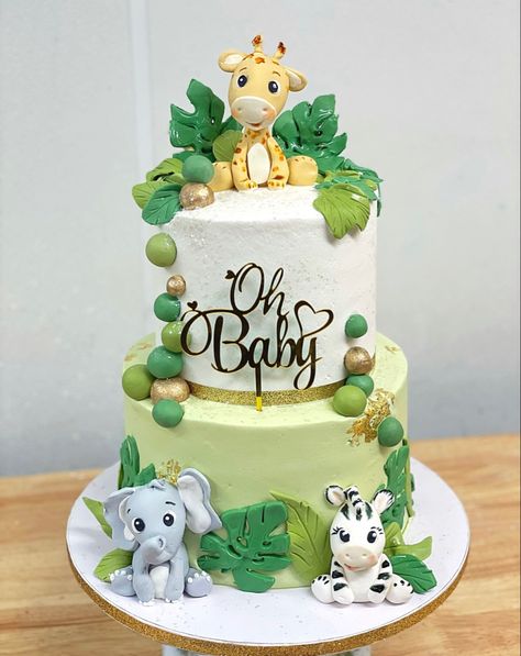 Jungle Baby Shower Cake, Milestone Ideas, Animal Baby Shower Cake, Safari Baby Shower Cake, Edible Leaves, Jungle Cakes, Wild Baby Shower, Painting Grass, Jungle Theme Cakes