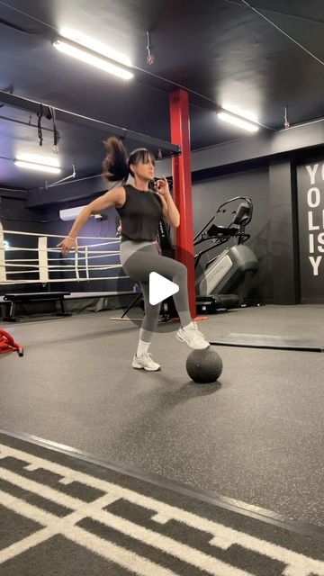 Stephanie Hamel on Instagram: "Full Body HIIT Finisher 🔥 

🔻 Share or Save for later 🔻

👉🏼 Equipment needed Slam Ball
👉🏼 5 Exercises 
👉🏼 45 seconds On 15 seconds Rest
👉🏼 3 to 4 Rounds
👉🏼 Make sure you warm up First

Enjoy 🔥

#hiit #finisher #fullbody #fullbodyworkout #slamball #fit #fitness #fitnessmotivation #fitnessjourney #workout #workoutroutine #gym #gymlife #healthylifestyle #goals #consistency #montrealgym" Slam Ball Exercises, Slamball Workout, Slam Ball, Full Body Hiit, Save For Later, Full Body Workout, Fitness Journey, Gym Life, Ball Exercises