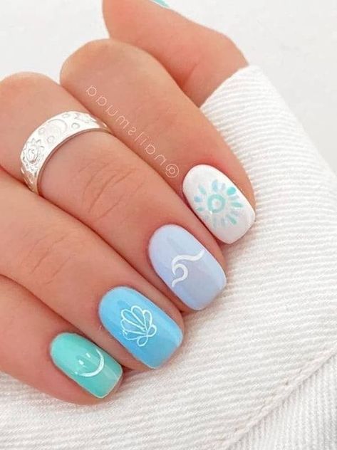 Beach Themed Nails, Nails Charms, Nails Brush, Nails Clear, Cruise Nails, Wave Nails, Beach Nail Designs, Blue Diy, Acrylic Diy