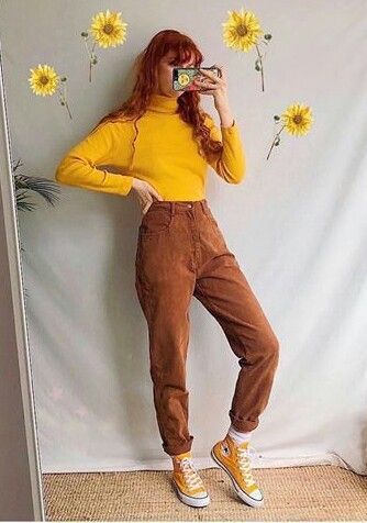 @MatildeRetro Yellow Courderoy Pants Outfit, Artsie Aesthetic Outfits, Sunflower Outfit Ideas, Artsy Mom Aesthetic, Vintage Yellow Outfit, Vintage Mom Jeans Outfit, Yellow Shirt Aesthetic, Yellow Brown Outfit, Yellow And Brown Outfits