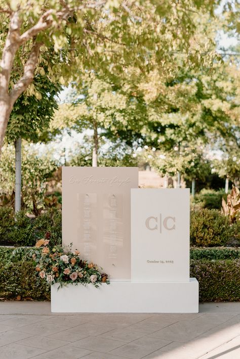 A moment for the lovely signage & paperie at C&C's wedding 🥰 Photography: @ julianaaragonphoto Planning & Coordination: @tanweddingsandevents Venue: @wolfeheights Florals: @strelitziaflowerco Paperie: @lindawilmarthdesigns #luxuryweddingplanner #luxuryweddingplanning #luxuryweddinginvitations #luxuryweddingphotographers #luxuryweddingvenue #luxuryweddingideas #luxuryweddingsandevents #luxuryweddingservices Neutral Seating Chart Wedding, Ritz Wedding, 2024 Inspiration, Tan Wedding, Wedding Sand, 2025 Wedding, Sonoma Wedding, Coastal Elegance, Napa Wedding