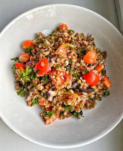 Buckwheat salad Best Vegan Salads, Buckwheat Salad, Cauliflower Potatoes, Salad Inspiration, Buckwheat Groats, Roasted Fennel, Salad Ideas, Lentil Salad, Chickpea Salad