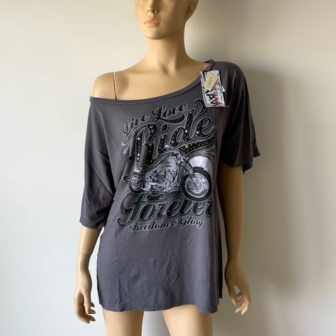 New Bejeweled By Susan Fixel With Swarovski Crystals Graphic Oversized Boyfriend T-Shirt In Size S, Very Soft 100% Cute Oversized Graphic Tees, 2000s Tees, Cut Off Shoulder Shirt, Y2k Oversized Shirt, Big T Shirts, Alt Tops, Oversized Tshirt Women, Off The Shoulder Tshirt, Baggy Shirt Outfit