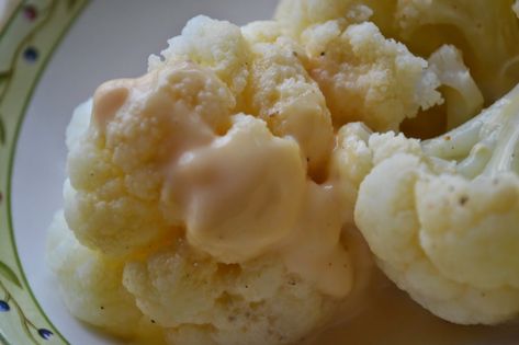 Velveeta Cheese Sauce for Steamed Cauliflower or Broccoli Cheese Sauce Velveeta, Cheese Sauce For Cauliflower, Velveeta Cheese Sauce, Sauce For Vegetables, Velveeta Recipes, Creamy Crab, Good Meatloaf Recipe, Steamed Cauliflower, Chipped Beef