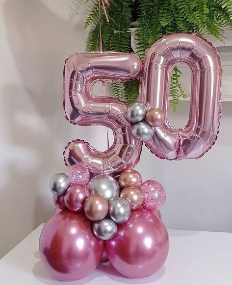 Number Balloon Arrangements, 50 Balloon Bouquet, Small Balloon Arrangements, Balloon Centerpieces Diy, 60th Birthday Balloons, 50th Birthday Themes, 40th Birthday Balloons, 50th Birthday Balloons, Deco Ballon