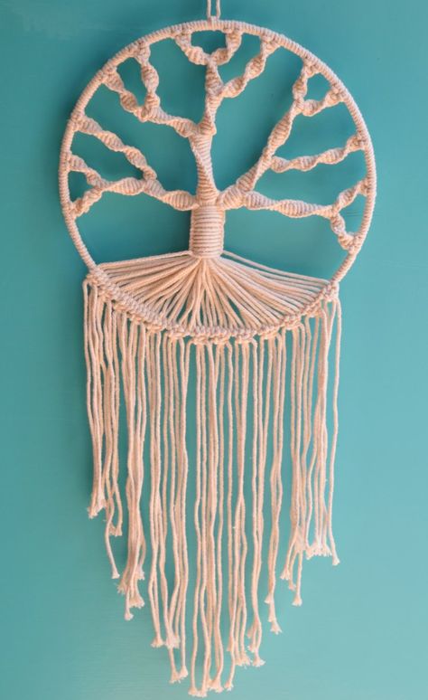 Macrame Tree Of Life, Macrame Tree, Diy Macrame Wall Hanging, Macrame Wall Hanging Tutorial, Free Macrame Patterns, Macrame Plant Hanger Patterns, Dream Catcher Craft, Macrame Owl, Macrame Knots Pattern