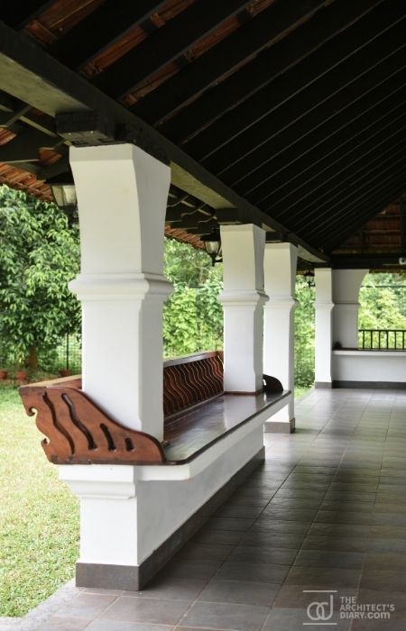 Kerala Traditional House, Arsitektur Kolonial, Kerala Architecture, House Interior Design Styles, Interior Design Your Home, Indian Home Design, House Design Pictures, Kerala House Design, Kerala Houses