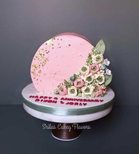 Forward Facing Cake, Half Circle Cake Designs, Semi Circle Cake, Arch Cake, Decor Tort, Circle Cake, Buttercream Cake Designs, Easy Cake Decorating, Cake Business