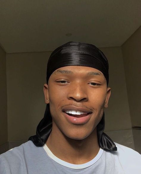 Afro Hair Boy, Fine Hood Black Men, Durag Men, Bone Fashion, Tomboyish Outfits, Waves Haircut, Men Skin Care Routine, Paris Fashion Week Men, Creative Fashion Photography