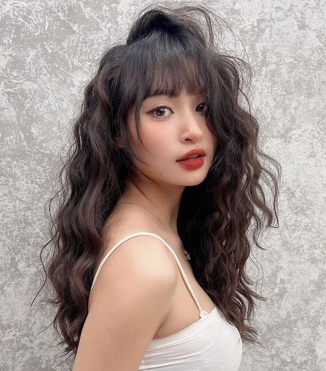 Korean S-Waves Perm Jelly Perm Korean Hair, Best Perms For Medium Hair, S Wave Curls, Large Rod Perm Medium Hair, Korean Perms Women, Medium Hair Perm Loose, Types Of Waves Hair, Korean Perm Women Long Hair, Long Hair Perm Types