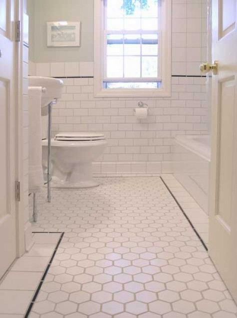 Classic Bathroom Tile, 1920s Bathroom, White Subway Tile Bathroom, Makeover Kamar Mandi, Dekorere Bad, Small Bathroom Tiles, Subway Tiles Bathroom, Classic Bathroom, Bathroom Tile Designs