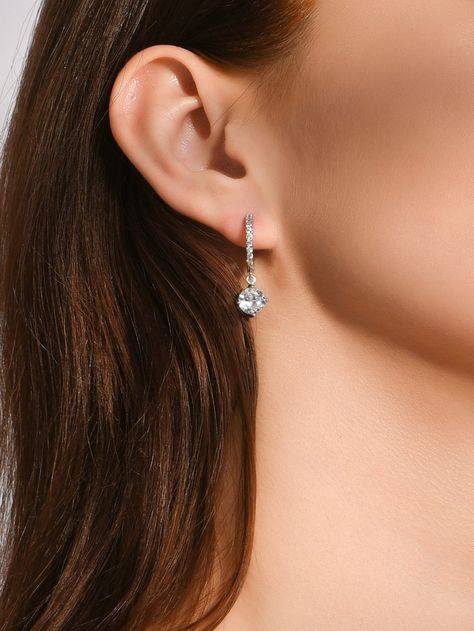 Simple Dangly Silver Earrings, Formal Silver Earrings, Elegant Jewelry Silver, Silver Simple Earrings, Silver Formal Jewelry, Elegant Silver Earrings, Silver Jewelry Aesthetic Earrings, Prom Jewelry Ideas, Elegant Earrings Silver