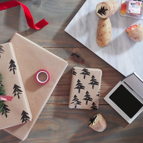 Fresh Mommy Blog Potato Stamp Gift Wrap Brown Paper Gift Wrap, Christmas Lights Images, Christmas Gift Wrapping Diy, Brown Paper Wrapping, Potato Stamp, Gift Wrap Ideas, Christmas Tree Images, Handmade Charlotte, Festive Cookies