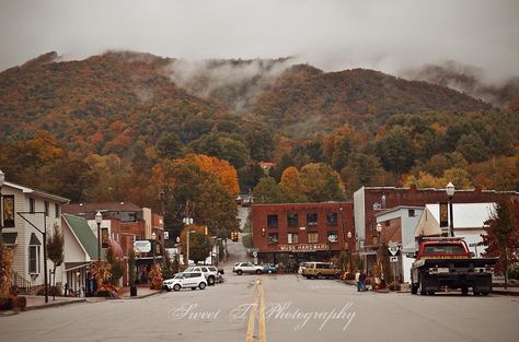 Main Street in Mountain City, TN Mountain City, Johnson County, Rural Living, Dream Places, Great Smoky Mountains, Bright Future, Smoky Mountains, Adventure Awaits, Main Street