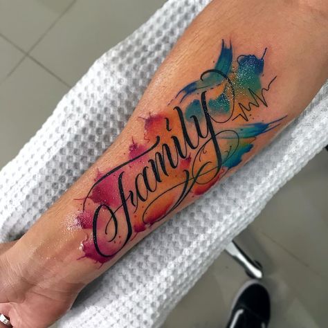 @jhonballesterosaza Family ✔️ color ✔️ Watercolor #tatuajes #familytattoosformen #watercolortattoo #tatuajespequeños #tattoosformen Watercolor Family Tattoo, Tattoos For Men On Leg, Watercolor Tattoo Men, Color Tattoo For Men, Pink Lotus Tattoo, Tato Nama, Watercolour Tattoo Men, Family Name Tattoos, Mom Dad Tattoo Designs