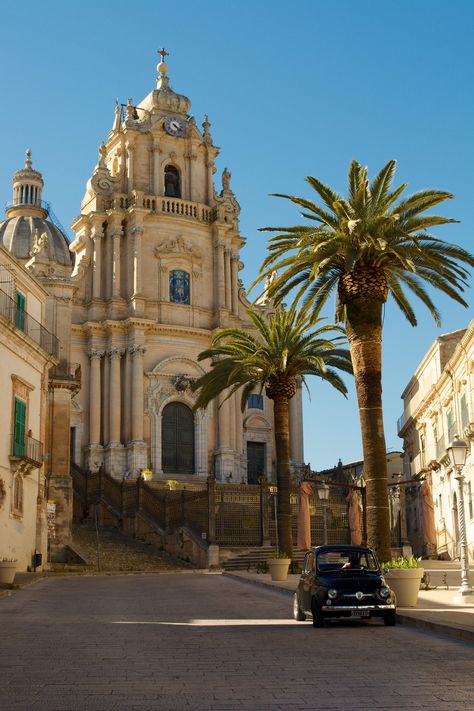 Ragusa Sicily, Europe Architecture, European Architecture, Italy Aesthetic, Sicily Italy, Trieste, City Aesthetic, Beautiful Places To Travel, Pretty Places