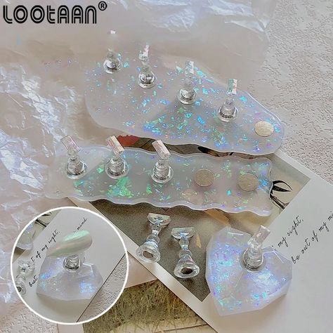 Lootaan Clear Laser Sequin Nail Stand Press on Nail Supplies Nail Art Holder Display Palette Pen Holder Resin Showing Shelves - AliExpress 66 Nail Shelf, Nail Stand, Art Holder, Resin Nail Art, Colorful Nail Art, Nail Art Salon, Art Stand, Nail Supplies, Manicure Tools