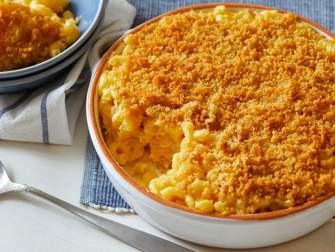 Baked Macaroni and Cheese Recipe | Trisha Yearwood | Food Network Baked Mac And Cheese Recipe, Macaroni And Cheese Recipe, Macaroni N Cheese Recipe, Trisha Yearwood, Baked Mac N Cheese, Savory Food, Baked Macaroni, Baked Mac, American Dishes