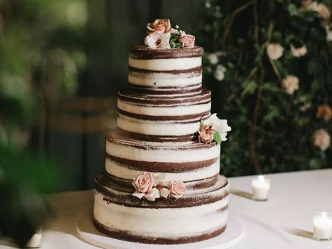 Chocolate Tiered Cake, Beautiful Chocolate Cake, Wedding Cake Icing, Wildflower Cake, Reception Desserts, Wedding Strawberries, Big Chocolate, Chocolate Wedding