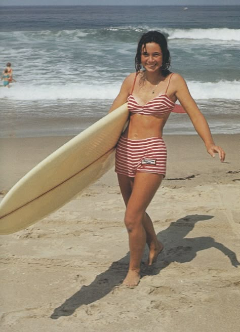 60s Beach Outfits, 60s Beach Fashion, Leroy Grannis, 60s Surf, Surf Pics, 1960s Summer, Longboard Surfing, Fashion 60s, Surfing Aesthetic