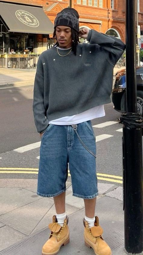 Jorts Streetwear Outfit Men, Streetwear Fashion Poses, Jorts Mens Outfits, Streetwear Lookbook, Fashion Designer Aesthetics, Y2k Outfits Men, Streetwear Inspo, Black Men Street Fashion, Street Fashion Men Streetwear