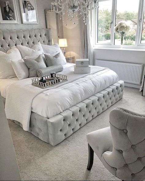 Bedroom Inspiration Grey, Batman Bedroom, Grey Bedroom Design, Glam Bedroom Decor, Silver Bedroom, Grey Bedroom Decor, Glam Bedroom, Dekorasi Kamar Tidur, غرفة ملابس