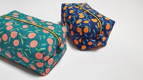 Makeup Pouch Pattern, Box Bag Pattern, Makeup Pouch Diy, Makeup Bag Pattern, Box Bag Tutorial, Simple Pouch, Handmade Fabric Bags, Pouch Sewing, Talk A Lot