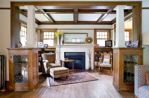 Craftsman Living Room Ideas, Craftsman House Interior, Craftsman Style Living Room, Craftsman Style Homes Interior, Room Ideas Photos, Craftsman Living Rooms, Craftsman Interior Design, Craftsman Interiors, Craftsman Living Room