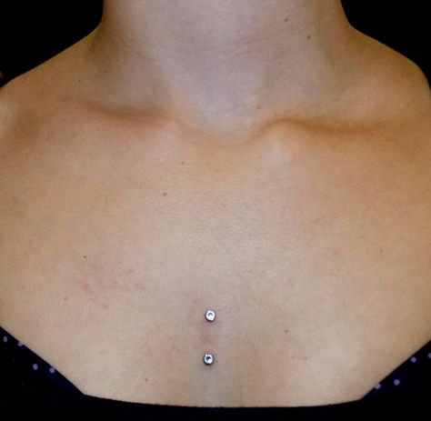 Sternum Surface Piercing with I.S. 3mm CZ Flat Back Threaded Ends Dermal Placement Ideas, Chest Surface Piercing, Sternum Piercing Surface, Surface Dermal Piercing, Piercing Between Breast, Sternum Piercing Dermal, Manifestation Bored, Chest Piercings For Women, Chest Dermal Piercing