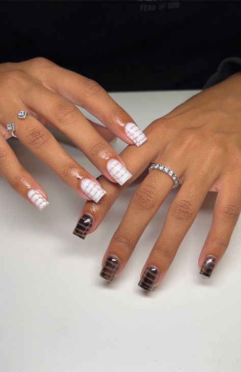 Short Square Birthday Nail Ideas, Short Square Acrylic Nails Dark Colors, Short Square Wedding Nails, Short Acrylic Nails Designs Fall, Short Acrylic Nails Black And White, Black Shorties Acrylic Nails, Silver And Black Nails Ideas, Black On Black Nail Designs, White And Black Nails Short