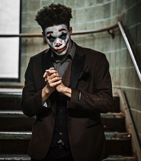 Joker Costume Black Man, Black Joker Costume, Joker Photoshoot, Joker Halloween Costume, Theme Photoshoot, Black Joker, Joker Photos, Joker Halloween, Classy Halloween Costumes