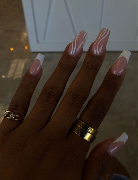 Squoval Acrylic Nails, Bridesmaids Nails, Graduation Nails, French Tip Nail Designs, Subtle Nails, Short Square Nails, French Tip Acrylic Nails, Vacation Nails, Acrylic Nails Coffin Short