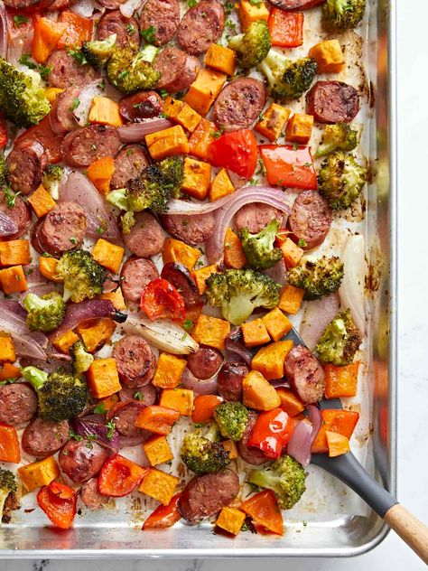 Sweet Potato Recipes Dinner, Chicken Sausage Dinner, Potato Recipes Dinner, Sausage Sheet Pan Dinner, Sausage Sheet Pan, Chicken Sausage Recipes, Sausage Dinner, Sheet Pan Dinners Chicken, Chicken Apple Sausage