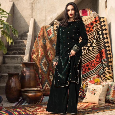 DYOT (@dyot.pk) • Instagram photos and videos Velvet Pakistani Dress Party Wear, Velvet Salwar, Velvet Palazzo, Velvet Dresses Outfit, Velvet Suit Design, Simple Dress Casual, Desi Fits, Velvet Dress Designs, Pakistani Suit