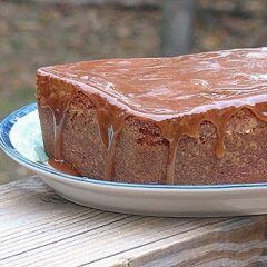 Apple Cider Pound Cake, Caramel Glaze Recipe, Apple Butter Cake, Cake With Caramel, Caramel Glaze, Butter Cake Recipe, Pecan Cake, Chocolate Peanut Butter Cookies, Sweet Bakery