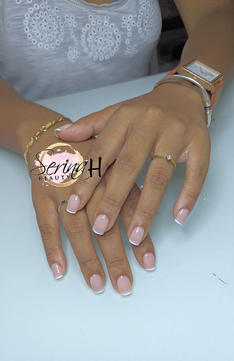 Silk Wrap Nails Manicures, Simple Gel Nail Designs Classy, Short Nails Ideas Simple Natural, Short Gel Nail Designs Natural, Natural Gel Nails Ideas Short, Plain Nail Ideas, Simple Gel Nail Designs, Short Nails Ideas Simple, Nails Plain