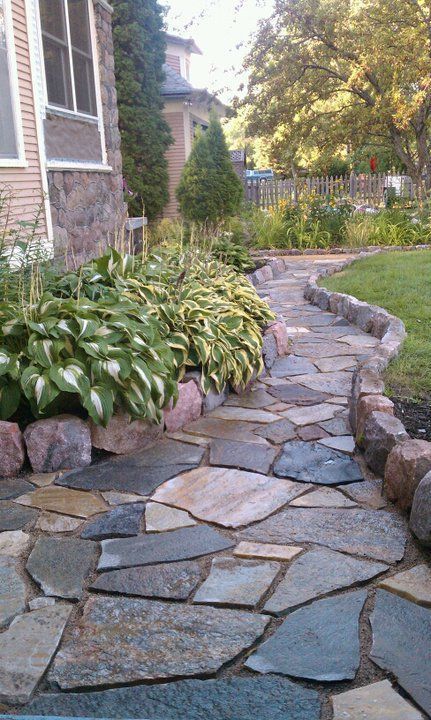 Stone Edge, Rock Path, Backyard Walkway, Walkway Landscaping, Pathway Landscaping, Walkways Paths, Patio Small, Flagstone Patio, Garden Walkway