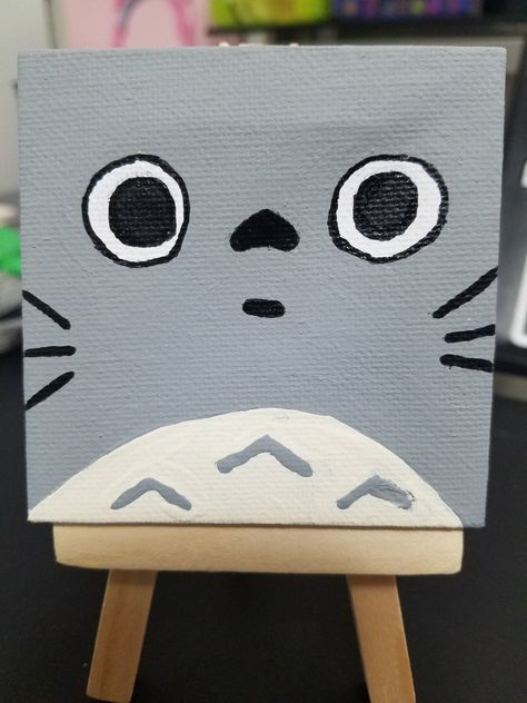 Totoro Painting Easy, Totoro Acrylic Painting, Easy Anime Painting Ideas On Canvas, Easy Animal Paintings For Beginners, Sanrio Painting Canvas, Mini Canvas Art Easy Cute Aesthetic, Canvas Painting Ideas Cute, Pinturas Faciles Aesthetic, Paintings For Friends