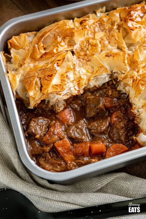 Veg Pie, Beef Pie Recipe, Beef And Mushroom Pie, Steak Pie, Alfredo Bake, Yummy Pie Recipes, Beef Pies, Vegetable Pie, Beef Steak Recipes