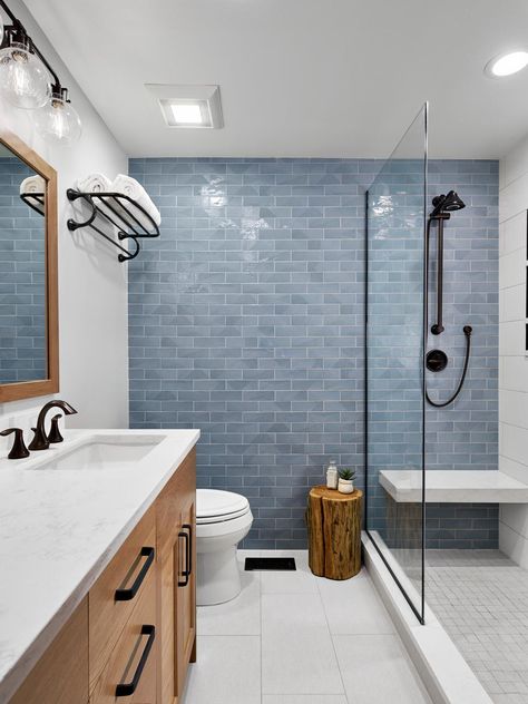 Modern Bathroom Paint, Makeover Kamar Mandi, Blue Bathroom Tile, Chicago Interior Design, Transitional Bathroom, Blue Tile, Bathroom Remodel Shower, Basement Bathroom, Hus Inspiration