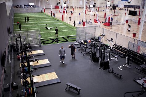 Our installation at STARS training facility is as top notch as their facility! http://www.starssocal.com/ l sports l sports training l football l soccer l basketball l professional sports Sports Training Facility, Warehouse Gym, Gym Plans, Sports Facility, Dream Gym, Gym Design Interior, Home Gym Garage, Gym Plan, Basketball Tricks