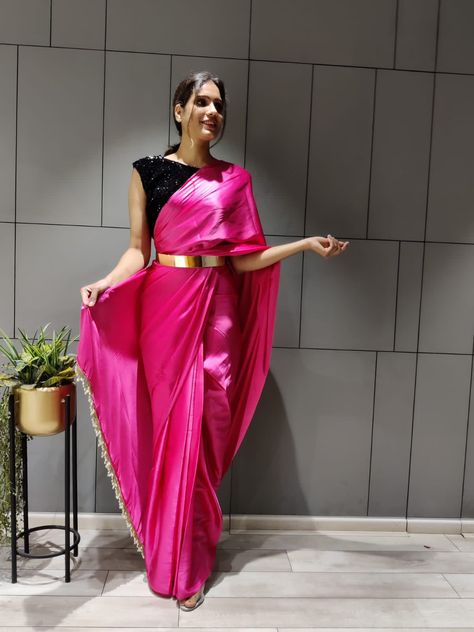 *1 Min Saree Collection With Our Own Real Modeling Shoot* *1 Min Ready To Wear Saree* *5 Colours Avail* *Our Own Real Modeling Shoot* Saree: *Premium Satin Silk Saree With Premium Pearl Latkan Jhalar Lace Pallu(1Min Saree)* Blouse:*Premium Velvet With Full Sequins Work(Unstitched )* *Ready To Wear Saree Upto Xxl* *Blouse Unstitched* *Our Own Real Modeling Shoot* *Heavy Pearls Latkans Jhalar Lace Pallu* *Velvet With Sequins Work Blouse Unstitched* S¹⁰⁰ *Rs:1450+$* With Belt Frill Saree, Modeling Shoot, New Saree Style, Satin Silk Saree, Ruffle Sarees, Kurti Palazzo, Peach Saree, New Saree, Saree Style