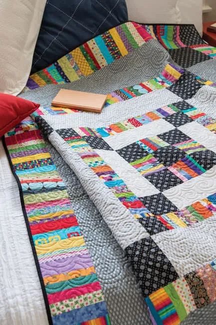 Scrappy Winter Quilts Like Grandma Used to Make | Quilting Daily Crumb Quilting, Patchwork Trends, Blue Quilt Patterns, Lattice Quilt, Crumb Quilt, Quilt Pattern Download, Nancy Zieman, Quick Quilt, Scrappy Quilt Patterns