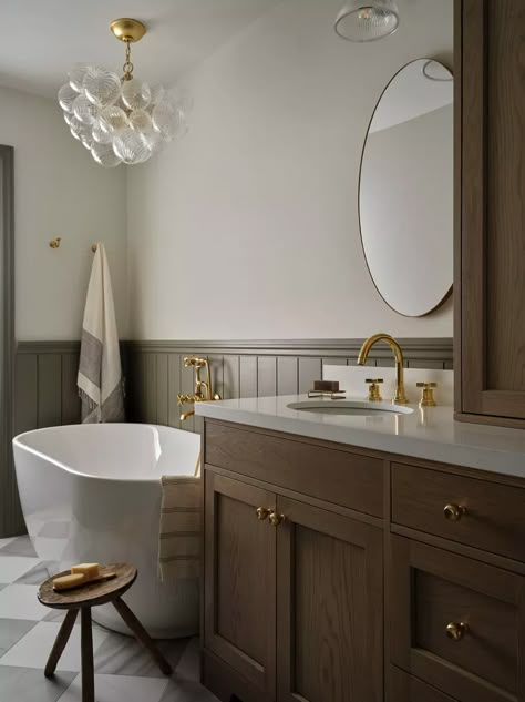 Tiffany Leigh Design, Timeless Bathroom Design, Timeless Bathroom, Primary Bath, Small Bathroom Design, Main Bathroom, Bathroom Renos, Bathroom Inspo, Traditional Bathroom