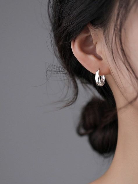 Silver Earrings Uk, Small Silver Hoop Earrings, Huggie Earrings Silver, Geometric Hoop Earrings, Silver Jewelry Earrings, Mini Hoop Earrings, Trendy Earrings, Hoop Earrings Small, Simple Earrings