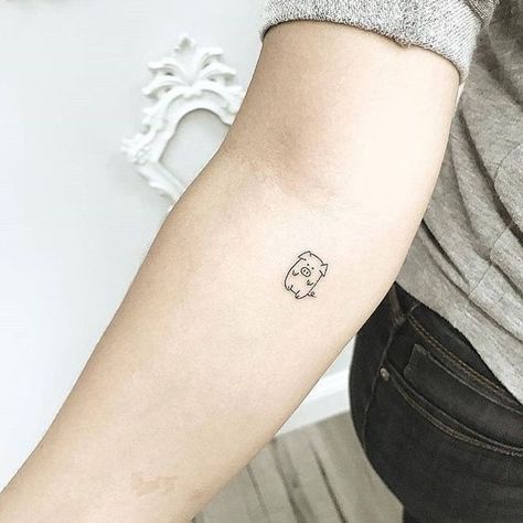 Pig Tattoo, Tattoo Placements, Tier Tattoo, Petit Tattoo, Vegan Tattoo, Shape Tattoo, Disney Tattoo, Tattoo Girls, Diy Tattoo